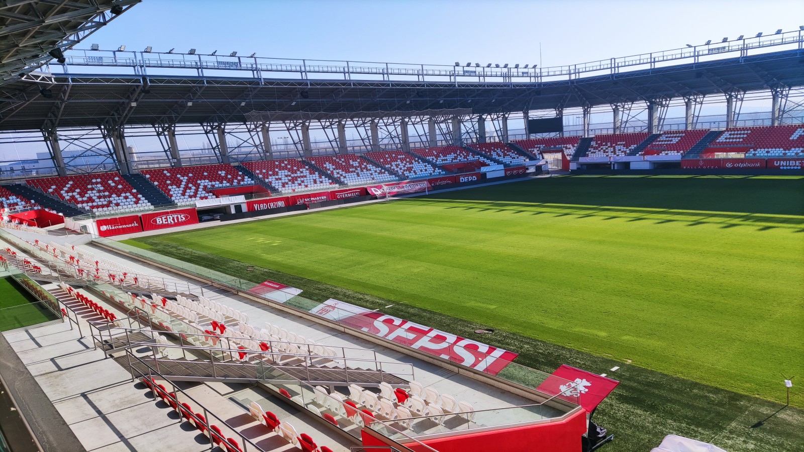 Stadion Sepsi Osk (© Geberit Romania) Stadion Sepsi Osk (© Geberit Romania)