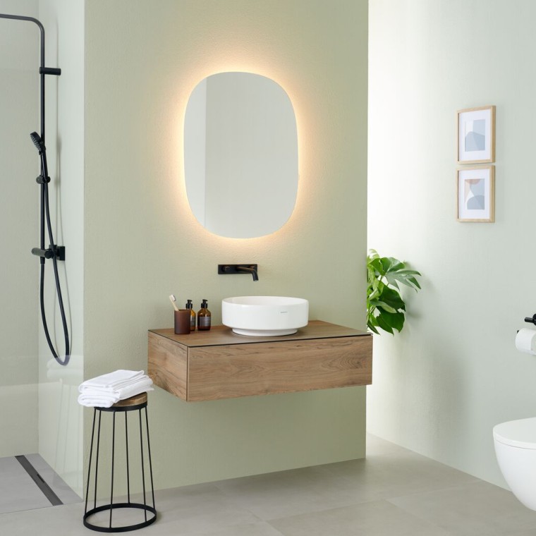 Oglindă Geberit Option Oval cu lavoar pe blat şi mobilier VariForm Oglindă Geberit Option Oval cu lavoar pe blat şi mobilier VariForm