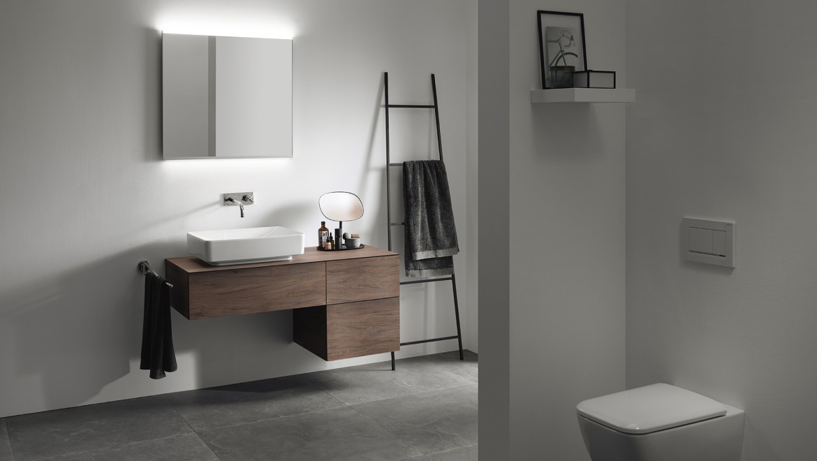 Baie cu mobilă Geberit VariForm (© Geberit) Baie cu mobilă Geberit VariForm (© Geberit)