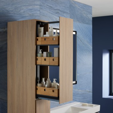 Mobilier înalt din stejar Mobilier înalt din stejar
