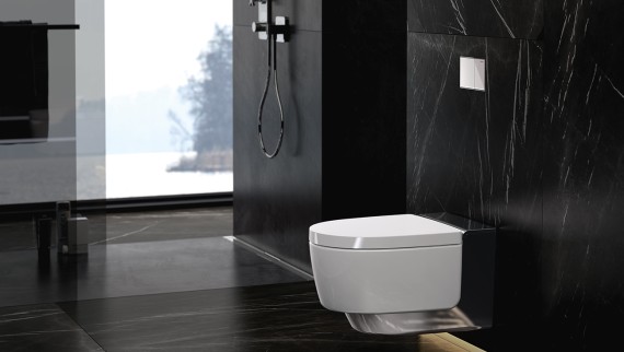 Vas wc cu funcție de bideu Geberit AquaClean Mera Comfort pentru curățarea optimă a zonei genitale