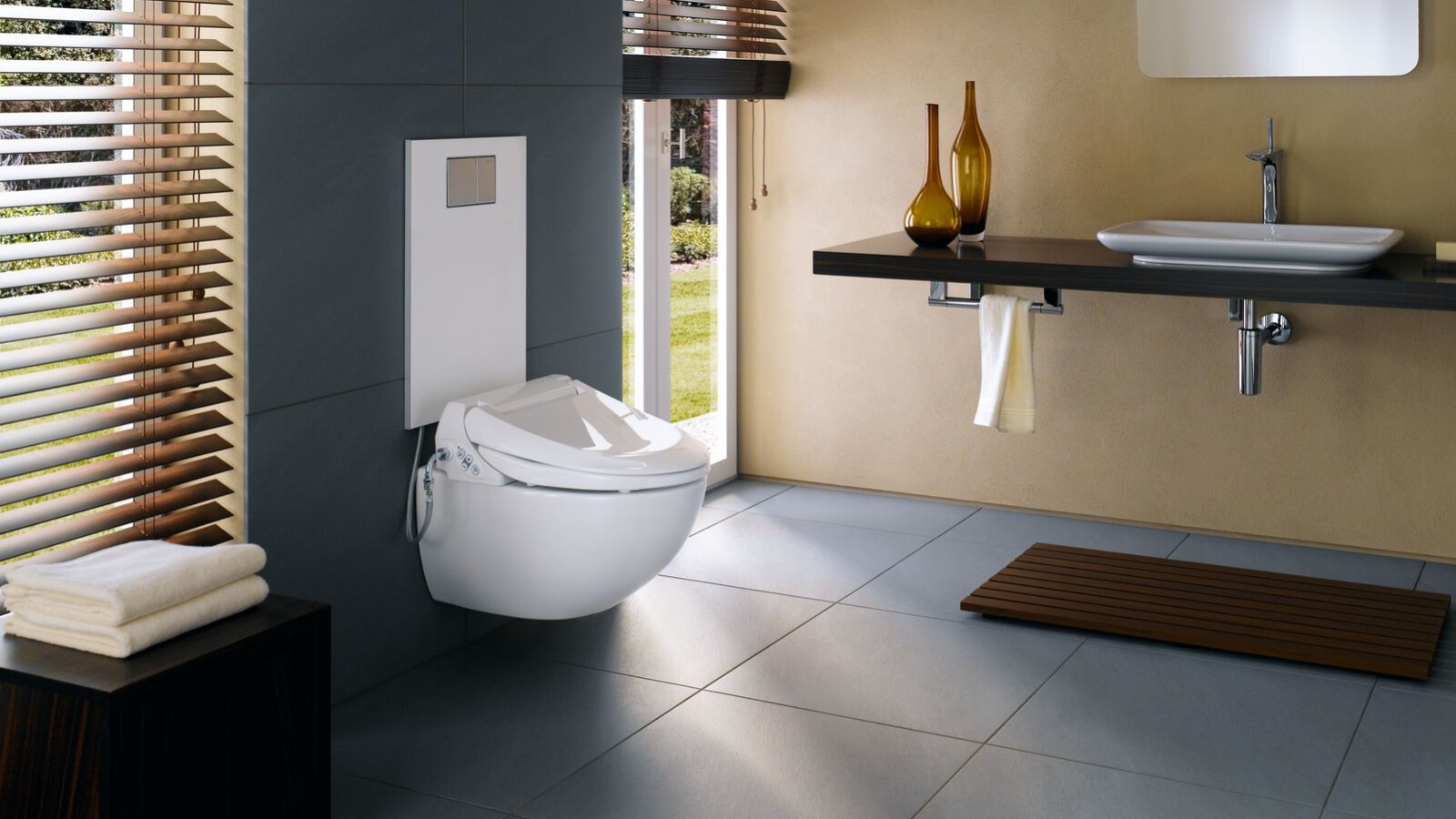 Geberit AquaClean 4000 cu capac de design