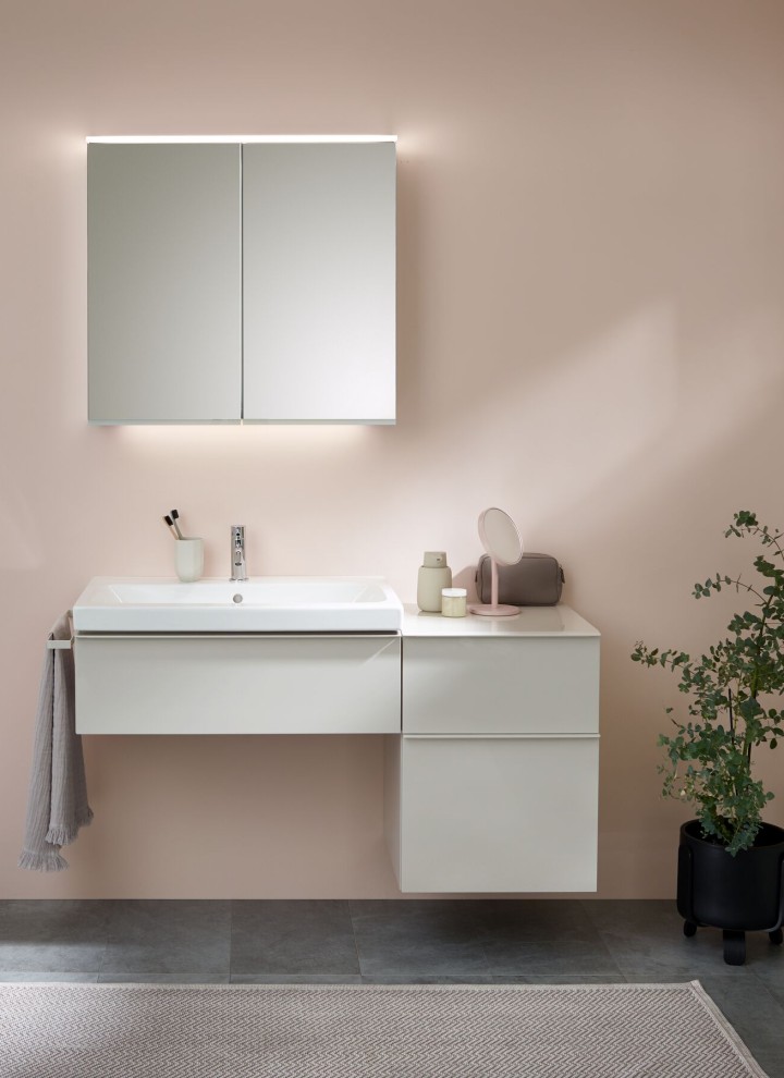 Baie Geberit într-un showroom