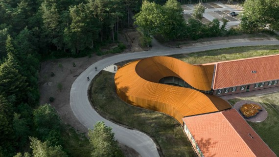 Pe Facebook, recenziile despre noul Muzeu al Refugiaților Flugt sunt pozitive: "Un design excelent și o expoziție foarte relevantă" (© R_Hjortshoj). Pe Facebook, recenziile despre noul Muzeu al Refugiaților Flugt sunt pozitive: "Un design excelent și o expoziție foarte relevantă" (© R_Hjortshoj).