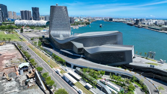 Terminalul portuar Kaohsiung este un important nod de transport maritim în Taiwan Terminalul portuar Kaohsiung este un important nod de transport maritim în Taiwan