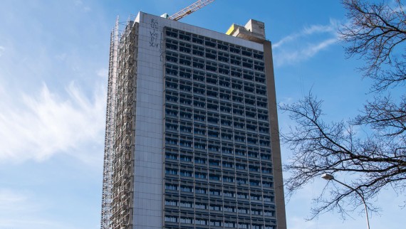 Renovarea clădirii înalte OMU 93 din Berna, Elveția