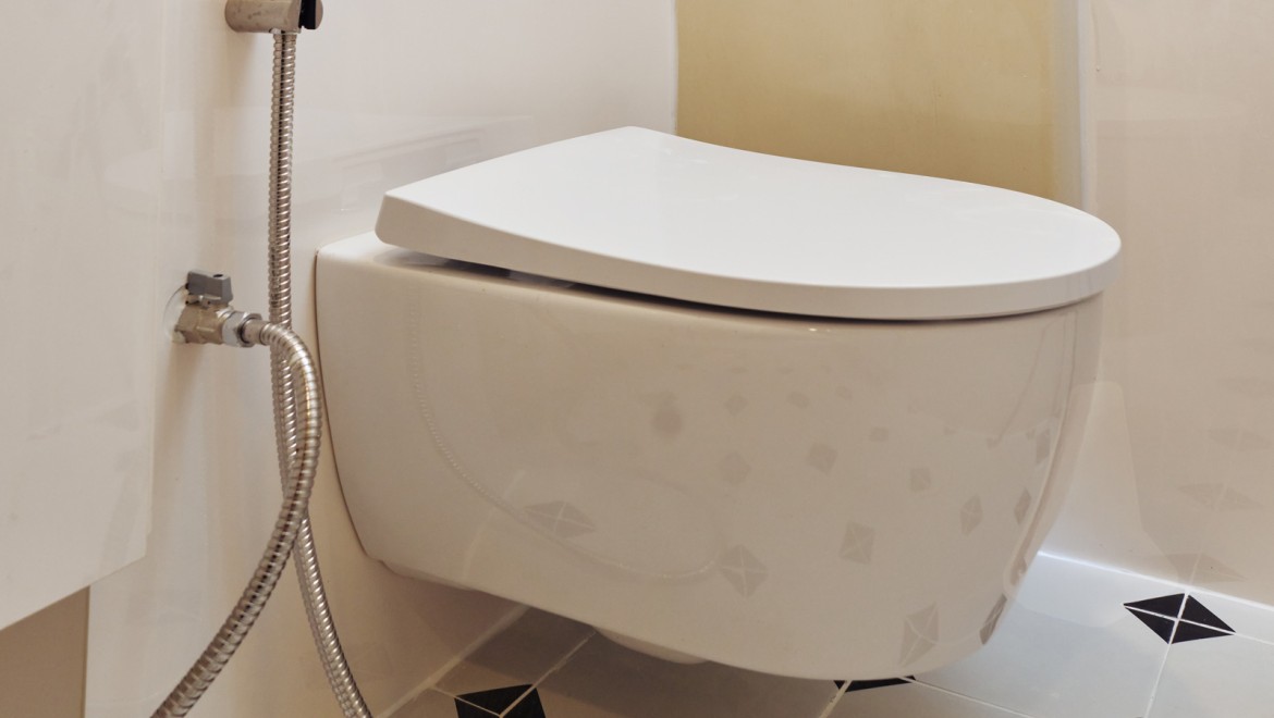 WC Geberit iCon montat pe perete(© Watson Lau) WC Geberit iCon montat pe perete(© Watson Lau)