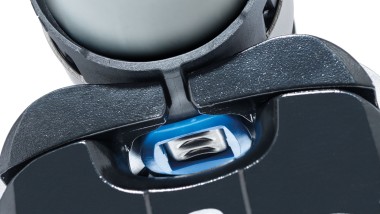 Ghidarea uneltei prin indicatorul de presare cu Geberit FlowFit
