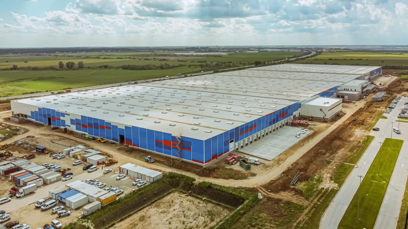 centrul logistic emag (© Geberit) centrul logistic emag (© Geberit)
