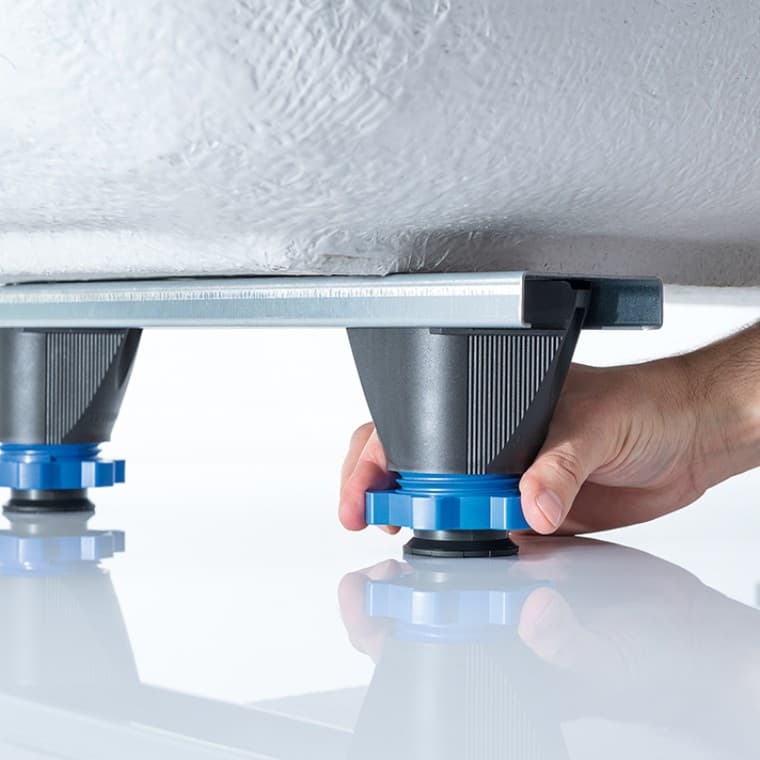 Înălţime reglabilă prin rotire Înălţime reglabilă prin rotire