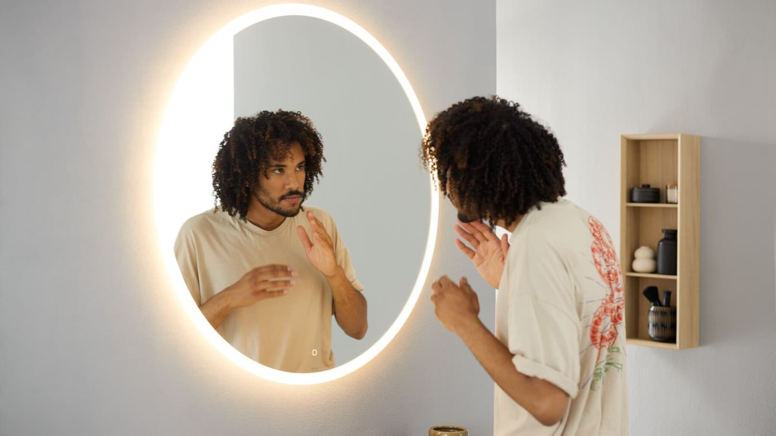 Oglindă Option rotundă 90 cm (© Geberit) Oglindă Option rotundă 90 cm (© Geberit)