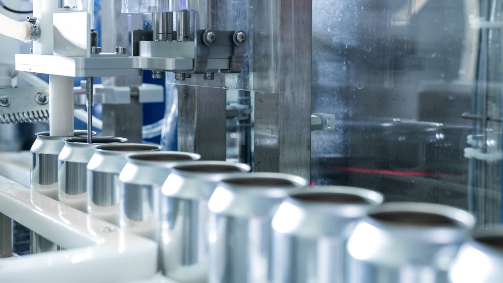 Pe lângă apa potabilă, conductele Geberit sunt utilizate și pentru gaze și lichide în industria alimentară