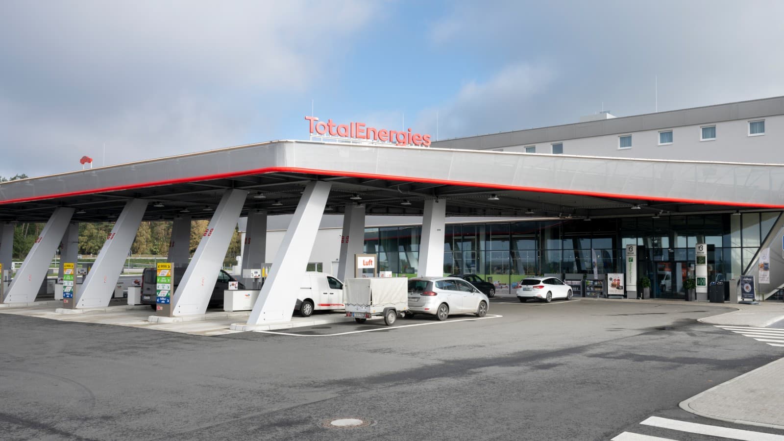 Zona de servicii pentru autostrăzile Evendorf BREAK din Germania Zona de servicii pentru autostrăzile Evendorf BREAK din Germania