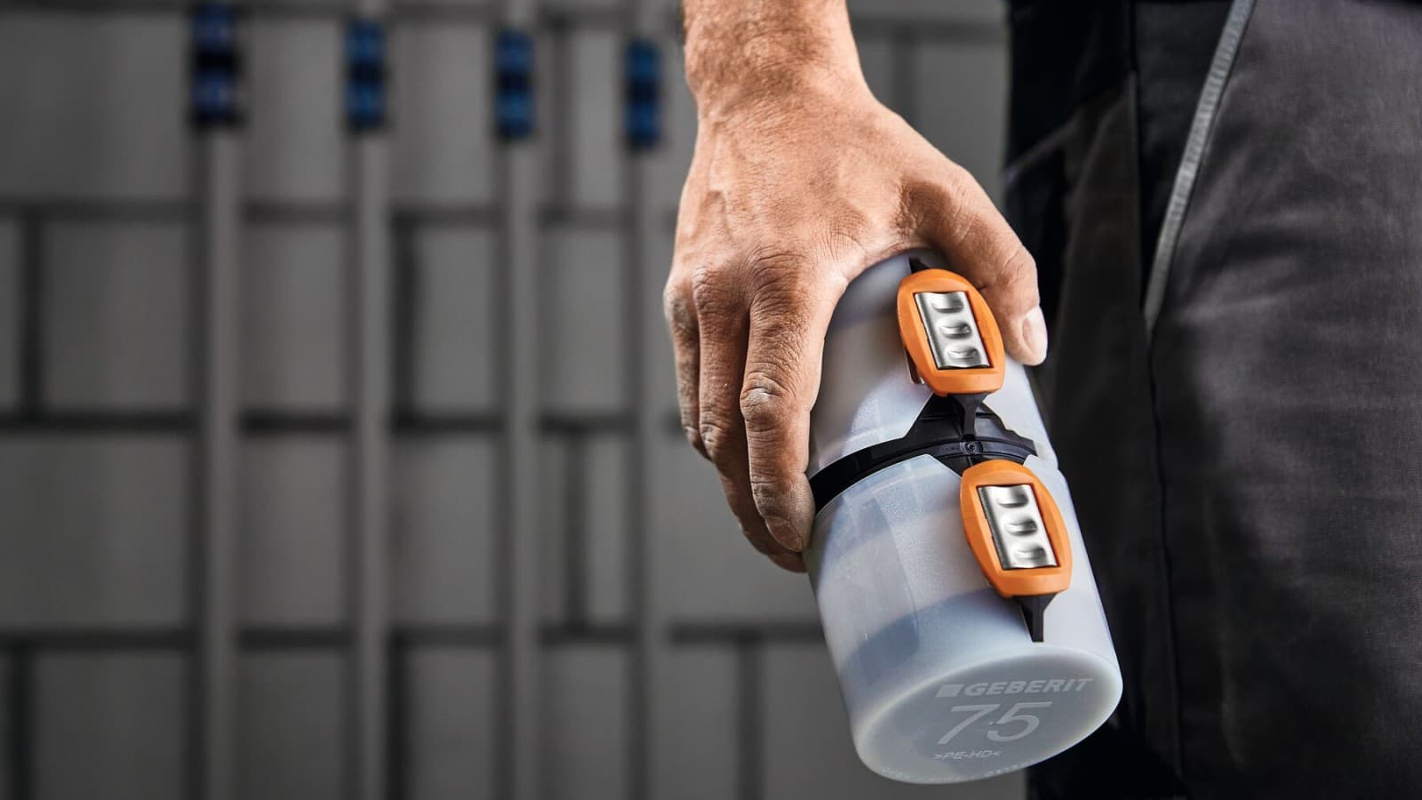 Geberit FlowFit este instalat în clădirile modulare StartBlock. (© Geberit) Geberit FlowFit este instalat în clădirile modulare StartBlock. (© Geberit)